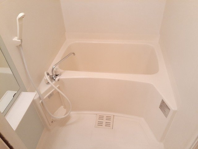 フル－ヴ菊水Ⅰの浴室