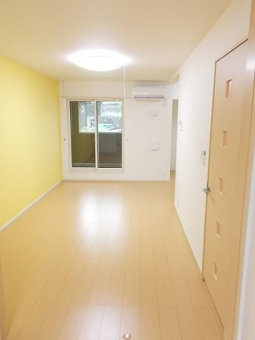 サウスウェーⅤ　Ａの居間・リビング