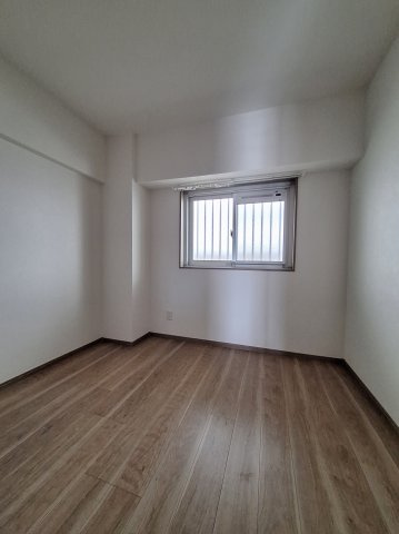 業平橋住宅の洋室|★洋室５．８帖★