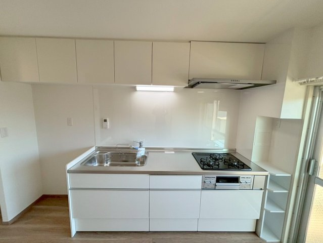 業平橋住宅のキッチン|★グリル付きガス３口システムキッチン★