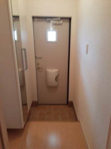 メゾン　セレーノの玄関