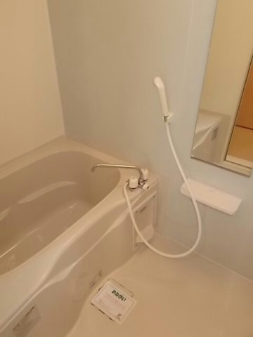 ソレイユＧＥＮ　Ⅲの浴室