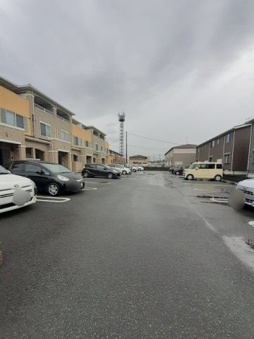 ニュー・ガジュマルの駐車場