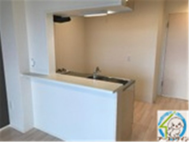 カルチェのキッチン|パース写真