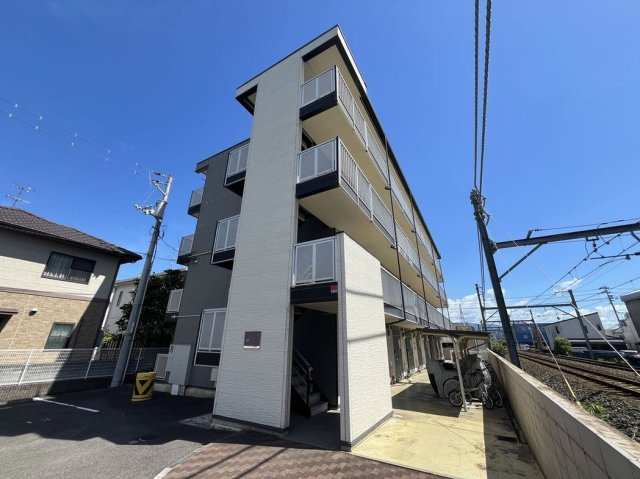 レオパレス松山保免