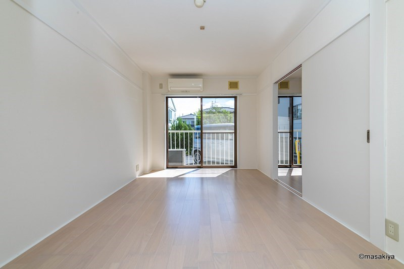 サンシティハイツの居間・リビング|写真は同じ建物内の別のお部屋のものです。参考にご覧下さい。