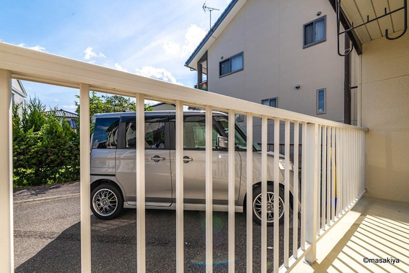 サンシティハイツのバルコニー|写真は同じ建物内の別のお部屋のものです。参考にご覧下さい。