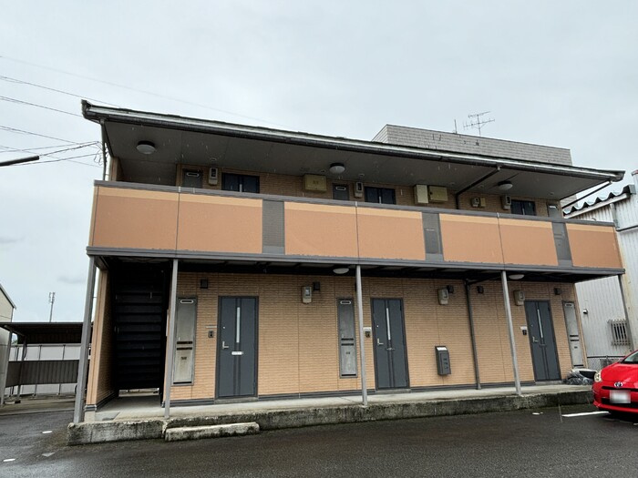 クローバーの外観