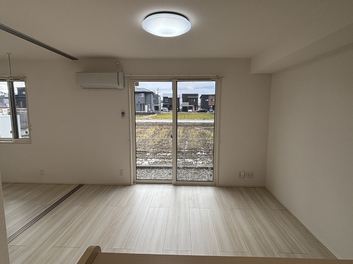 vivere（ヴィヴェーレ）の居間・リビング