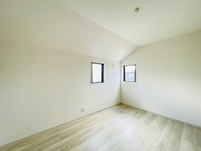 『八王子市新築戸建て』八王子市小比企町1429-2【仲介手数料無料】　１期の洋室|～仲介手数料無料☆八王子ひなた不動産～八王子市小比企町　新築戸建て