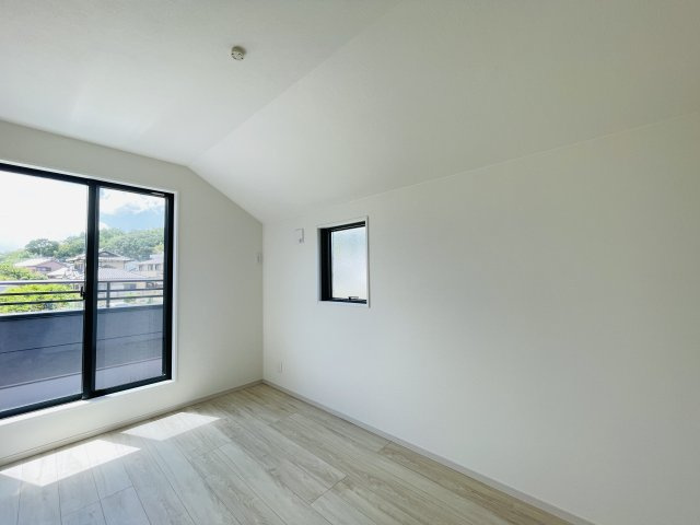 『八王子市新築戸建て』八王子市小比企町1429-2【仲介手数料無料】　１期の洋室|～仲介手数料無料☆八王子ひなた不動産～八王子市小比企町　新築戸建て