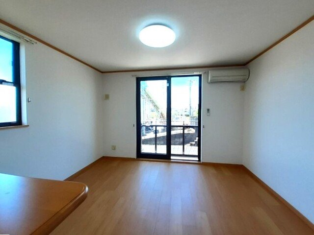 メゾンパレェの居間・リビング