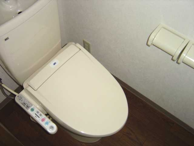 ファミリーコンフォートのトイレ|シャワートイレ