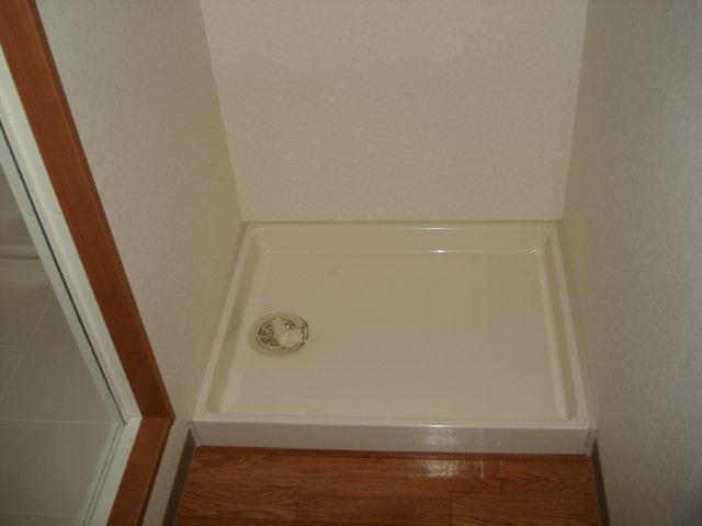 ファミリーコンフォートのその他|室内洗濯機置場