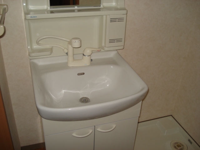 オリンピア　１６の洗面所|洗髪洗面化粧台