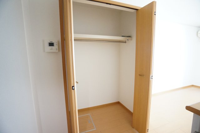 アルモニーテの収納