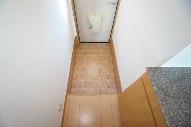 アルモニーテの玄関