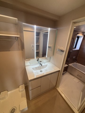 ライオンズマンション東日暮里第二の独立洗面台