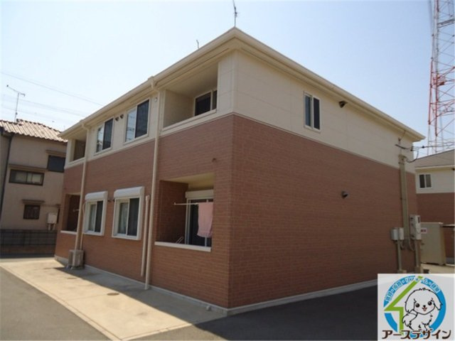 アイエスパレス・イーストの外観