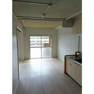 豊山第2住宅の駐車場