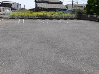 【駐車場】 | ティエラ・アサヒ | 駐車場に車を止められます
