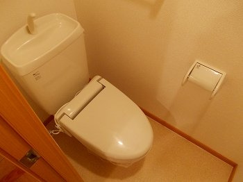 【トイレ】 | ジュネス・アビタシオン | 落ち着いた色調のトイレです