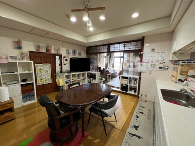 【居間・リビング】 | 赤坂二丁目11番52号（A-11）