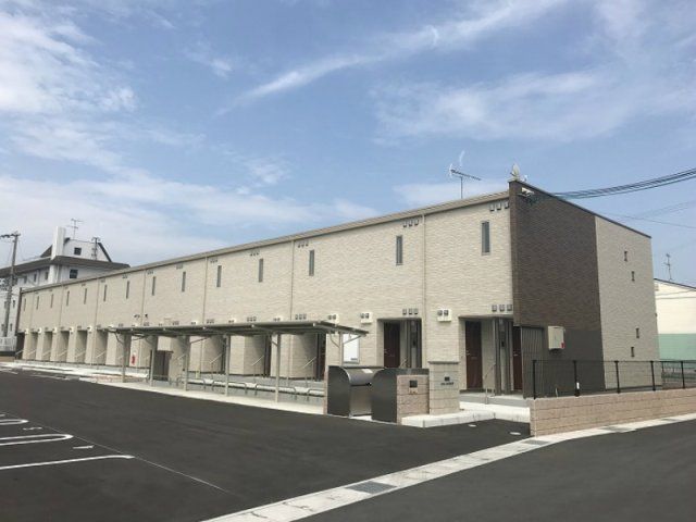 三木市平田のアパート