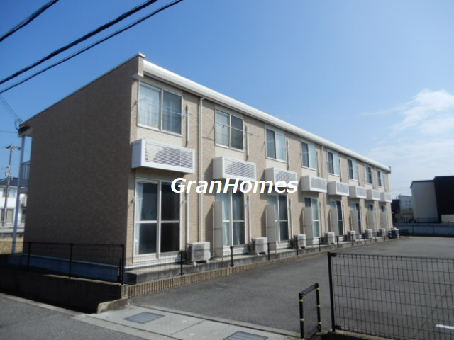 レオパレス魚住南