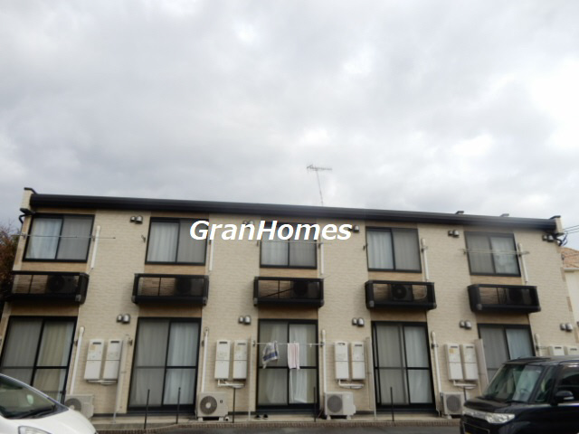 明石市二見町東二見のアパートの外観