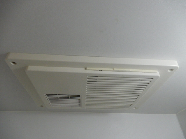 明石市二見町東二見のアパートの浴室