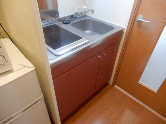 明石市二見町東二見のアパートのキッチン