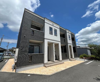 【外観】 | エバービレッジ | 外観写真（昼）