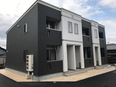 【外観】 | エバービレッジ | 外観写真（昼）