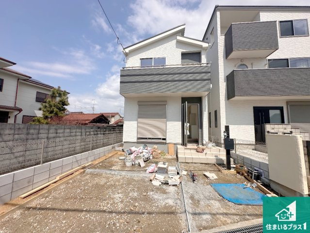 明石市大久保町西島　新築一戸建ての外観|周辺は落ち着いた街並みの住宅地！子育てがしやすい住環境です！まだ未完成ですが、現地でしかわからない事もございます。是非一度ご覧ください。