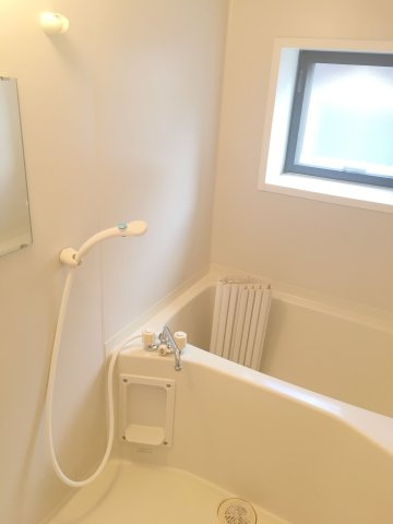 レジデンス山手の浴室