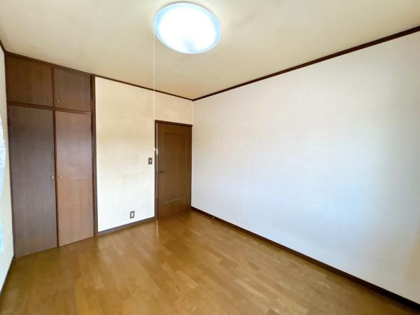 【洋室】 | ２階北側の洋室です。