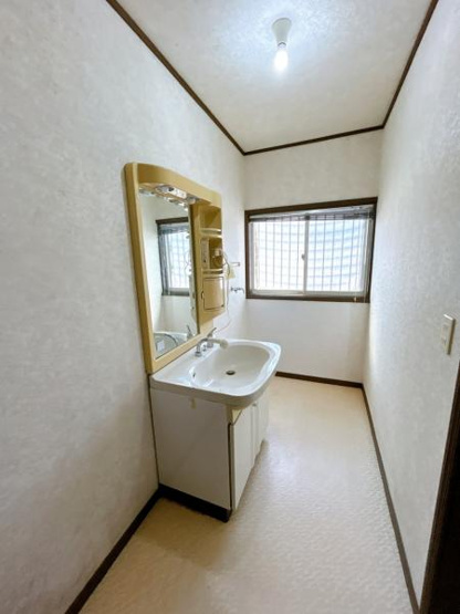 【独立洗面台】