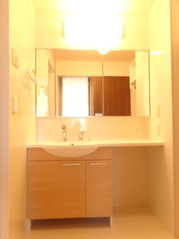 ソレイユ　ルヴァン　B棟の洗面所