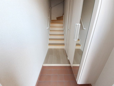 【玄関】 | ルミエール興浜