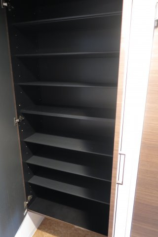 ラグゼ難波西Ⅰの収納