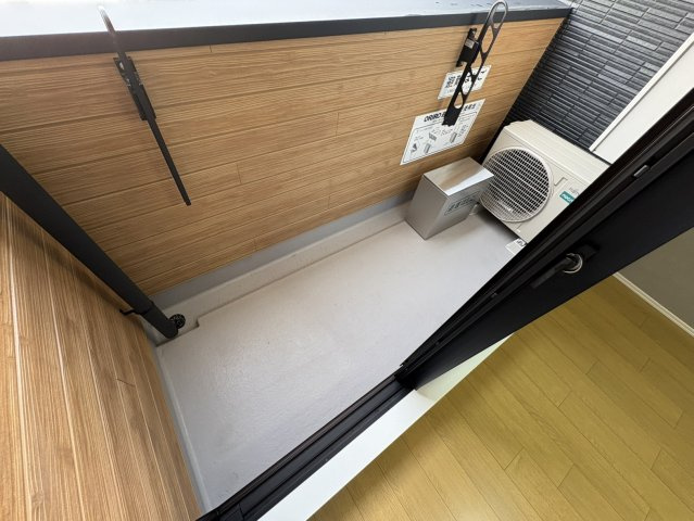 【バルコニー】