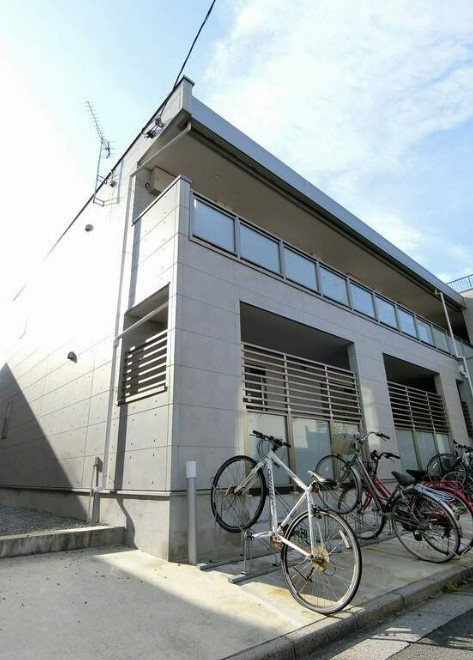 リブリ・エレファントホームのエントランス