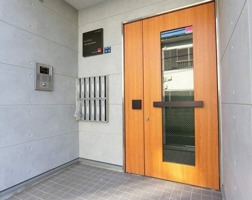 リブリ・エレファントホームのロビー