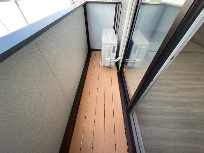 メゾンドローズのバルコニー