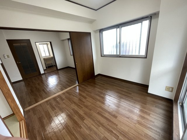 トレジャーハウスの洋室