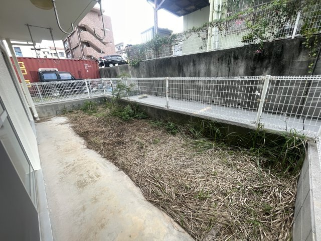 トレジャーハウスの庭