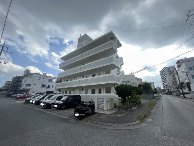 トレジャーハウスの外観