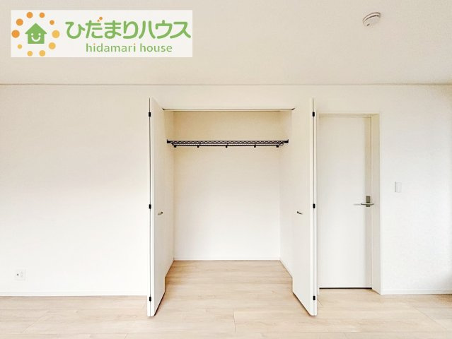 【収納】 | つくば市若葉第11　新築戸建 | お洋服の多い女性に人気！収納力の高いクローゼット付き☆彡