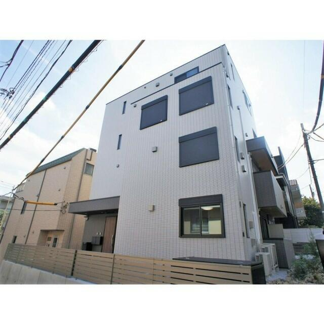 ストレータ代々木上原の外観|４階建です